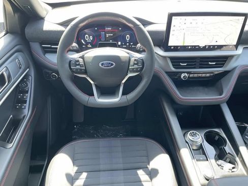 New 2026 Ford Explorer ST-Line AWD/4WD image 13