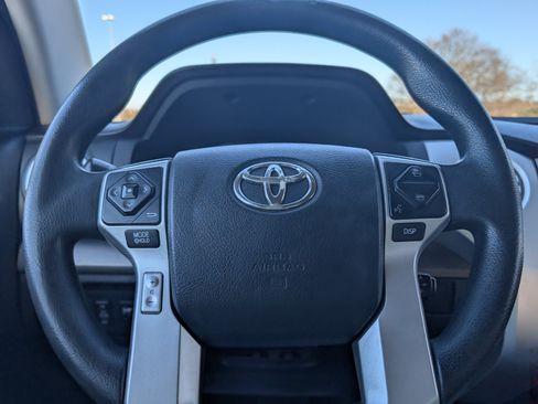 Used 2014 Toyota Tundra SR5 w/ SR5 Upgrade Package image 14