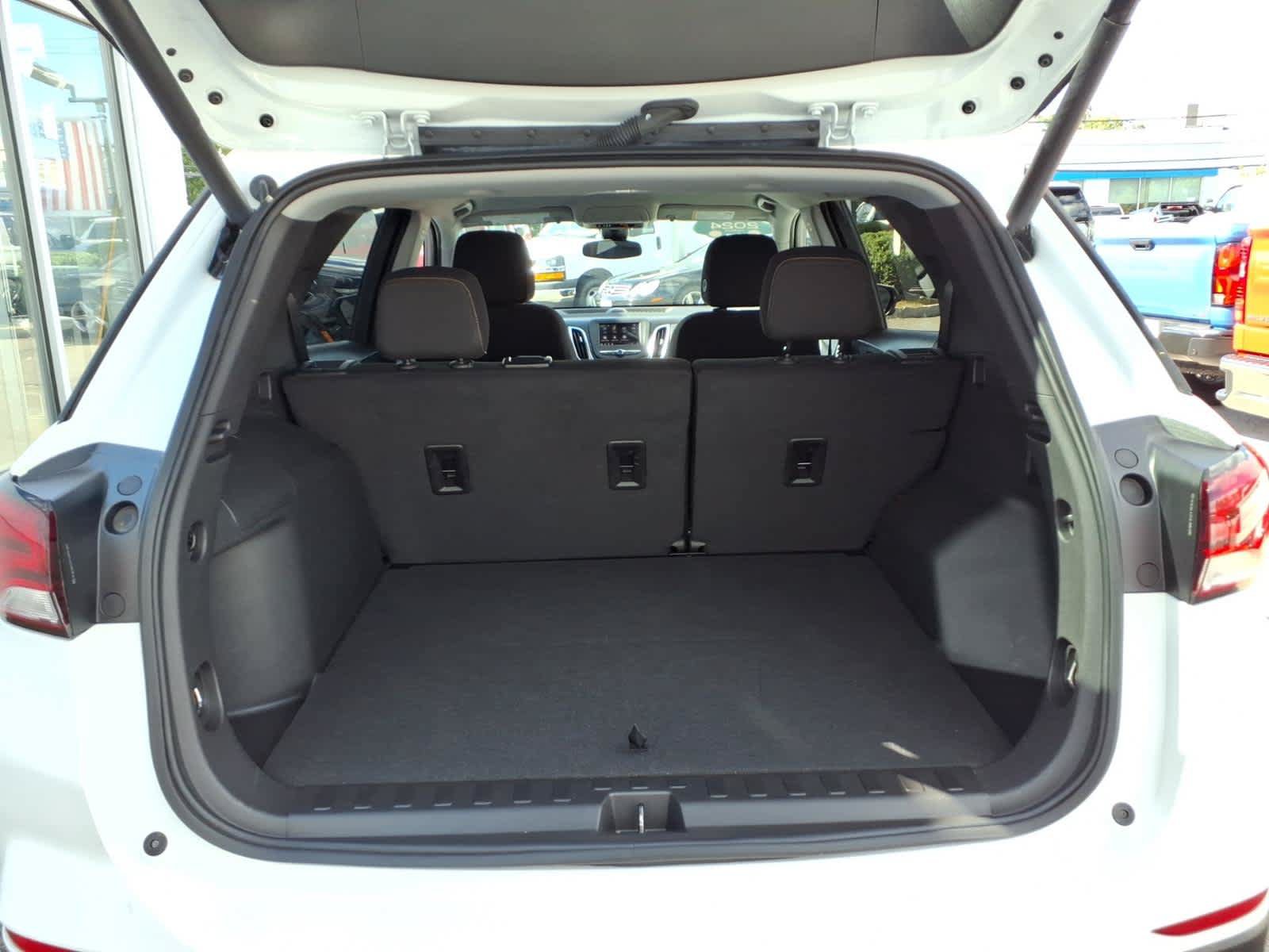 Certified 2024 Chevrolet Equinox LT AWD/4WD image 19