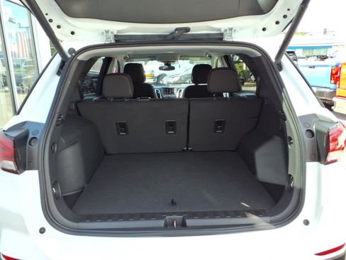 Used 2024 Chevrolet Equinox LT AWD/4WD image 19