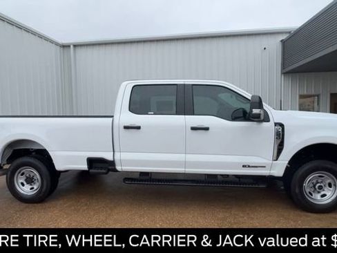 New 2026 Ford F250 XL w/ FX4 Off-Road Package image 11