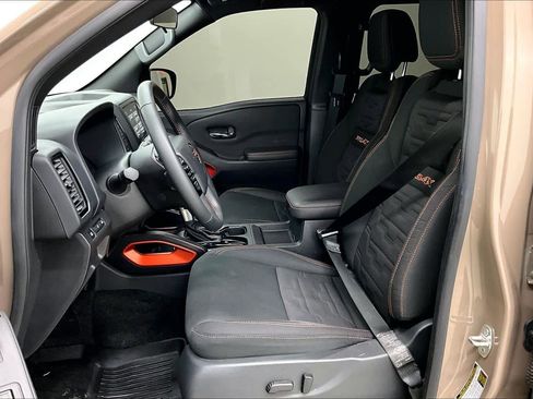 Used 2024 Nissan Frontier PRO-4X w/ Off-Road Protection Package image 8