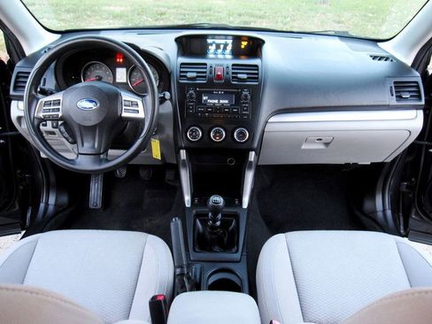 Used 2014 Subaru Forester 2.5i Premium image 16