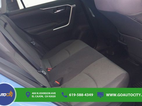 Used 2023 Toyota RAV4 AWD Hybrid image 13