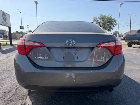 Used 2017 Toyota Corolla LE FWD image 6
