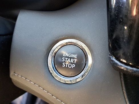 Used 2023 Toyota Highlander XSE image 32