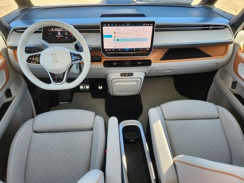 New 2025 Volkswagen ID. Buzz Pro S Plus image 18