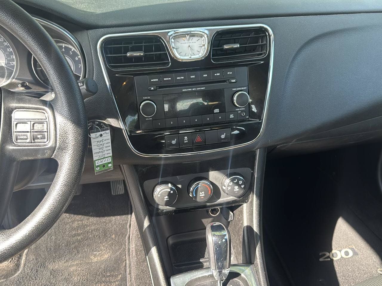 Used 2014 Chrysler 200 LX FWD image 10