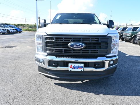 New 2026 Ford F250 XL w/ XL Driver Assist Package image 9