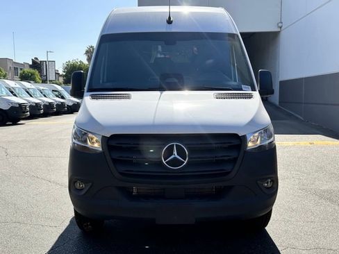 New 2025 Mercedes-Benz Sprinter 2500 image 4
