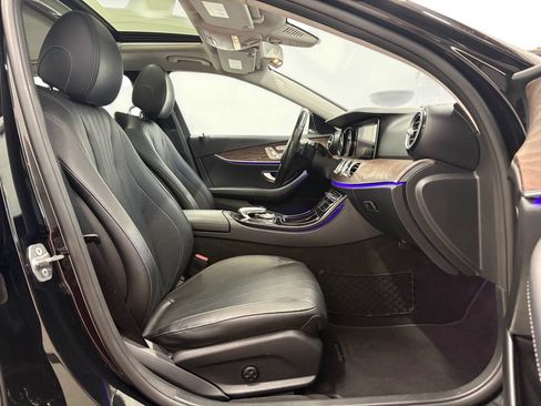 Used 2017 Mercedes-Benz E 400 4MATIC Wagon image 18