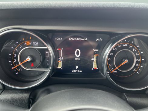 Used 2023 Jeep Wrangler Sport S image 23