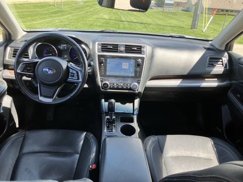 Used 2018 Subaru Outback 2.5i Limited AWD/4WD image 18