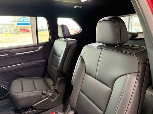 New 2025 GMC Acadia Elevation w/ Elevation Premium Package image 17