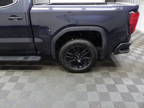 Used 2025 GMC Sierra 1500 Elevation image 41