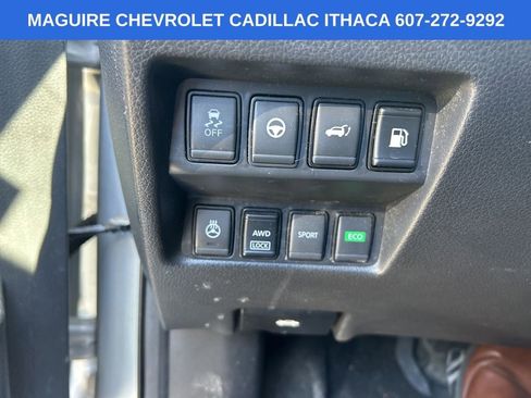Used 2019 Nissan Rogue SL w/ Premium Package AWD/4WD image 15