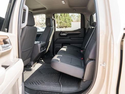 Used 2023 Chevrolet Silverado 1500 LT Trail Boss w/ Protection Package image 25