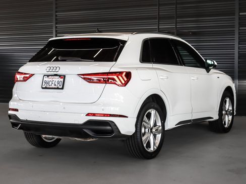 Used 2023 Audi Q3 2.0T Premium w/ Convenience Package AWD/4WD image 16