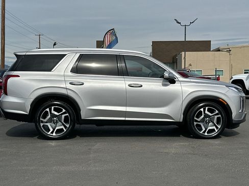 Certified 2025 Hyundai Palisade SEL AWD/4WD image 3