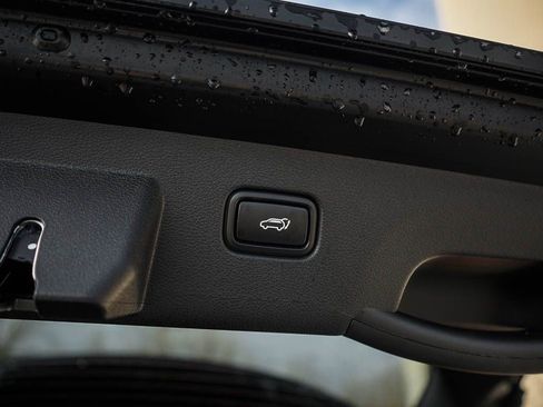 New 2026 Kia Sportage SX image 9