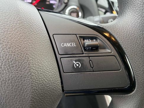 Used 2024 Mitsubishi Eclipse Cross LE image 18