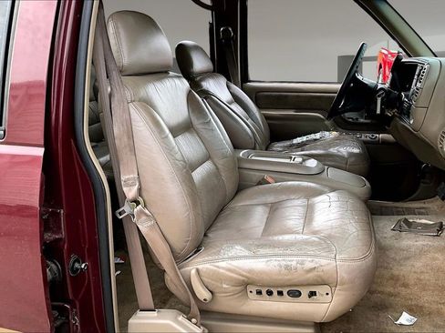 Used 1999 Chevrolet Tahoe Z71 w/ Comfort & Security Pkg AWD/4WD image 7