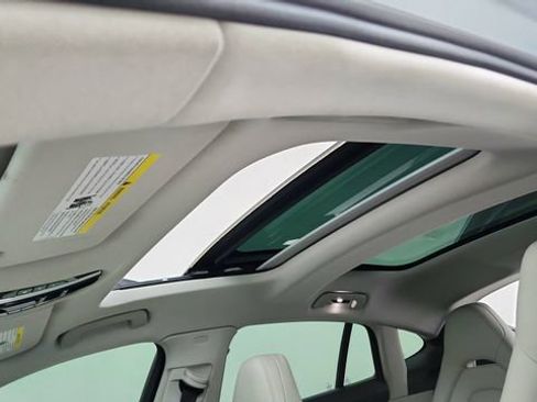 Used 2018 Porsche Panamera 4S image 54