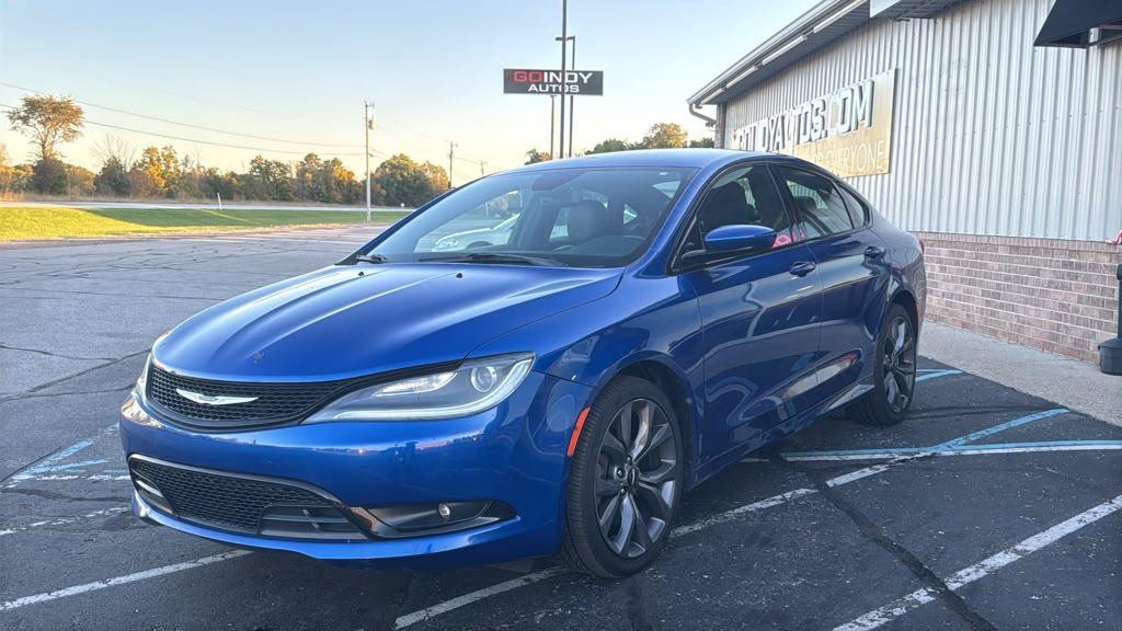 Used 2016 Chrysler 200 S w/ Comfort Group AWD/4WD image 1
