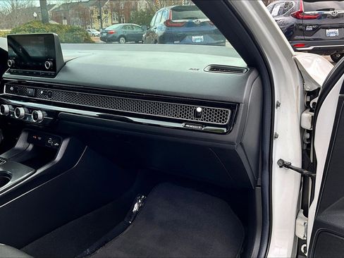 Used 2024 Honda Civic Sport image 16