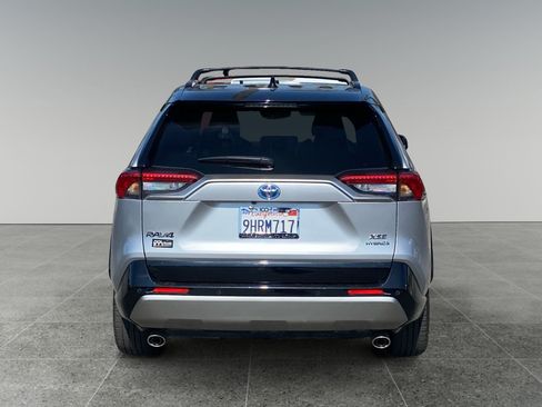 Used 2023 Toyota RAV4 XSE AWD/4WD image 4