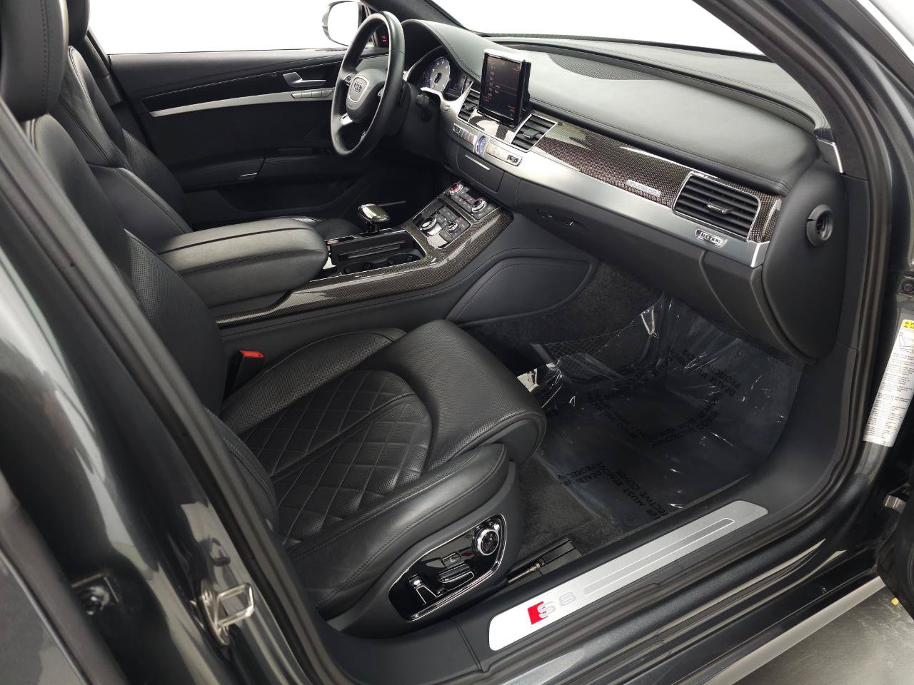 Used 2014 Audi S8 w/ Full Leather Package AWD/4WD image 40