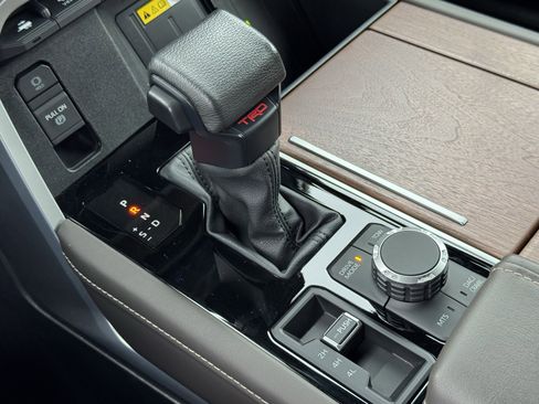 Used 2023 Toyota Tundra 1794 Edition image 32