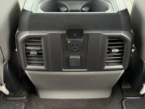 Used 2017 Ford F250 XLT w/ XLT Premium Package image 27