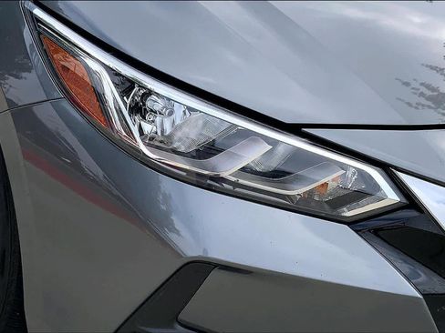 Used 2022 Nissan Sentra SV FWD image 27