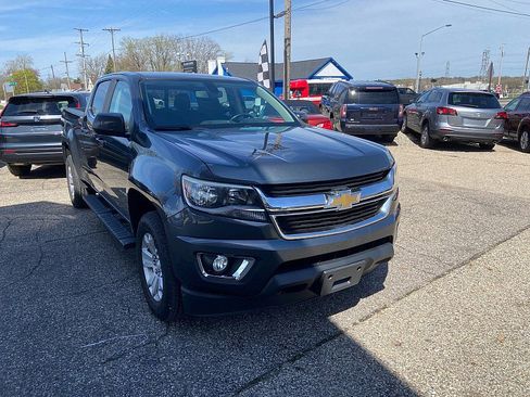 Used 2017 Chevrolet Colorado LT w/ LT Convenience Package image 4