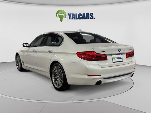 Used 2018 BMW 530i xDrive AWD/4WD image 3
