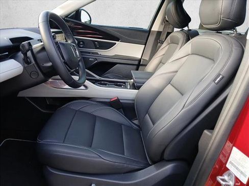 Used 2025 Lincoln Nautilus Premier w/ Equipment Group 102A AWD/4WD image 13