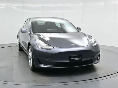 Used 2019 Tesla Model 3 Standard Range Plus image 51