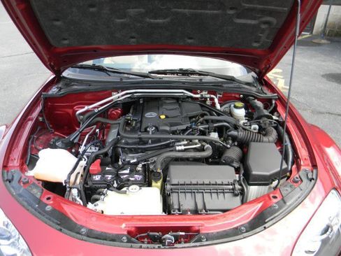 Used 2010 MAZDA MX-5 Miata Grand Touring w/ Premium Pkg RWD image 24