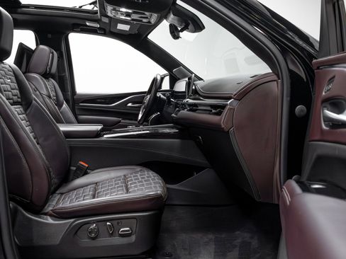 Used 2022 Cadillac Escalade Sport Platinum image 21