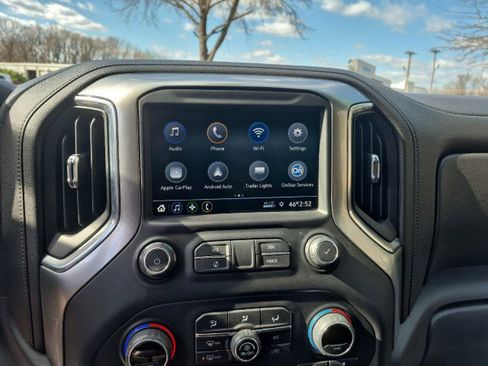 Used 2021 Chevrolet Silverado 1500 LT image 22