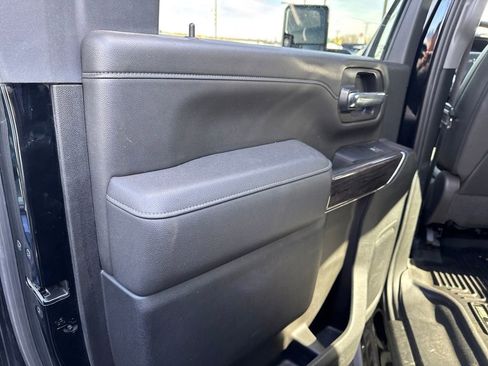 Used 2022 Chevrolet Silverado 2500 LTZ w/ LTZ Plus Package image 14