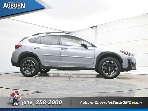 Used 2023 Subaru Crosstrek 2.0i Premium image 18