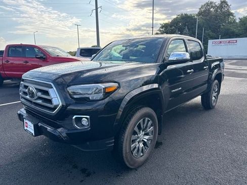 Certified 2020 Toyota Tacoma Limited AWD/4WD image 5