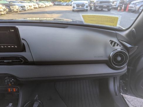 Used 2021 MAZDA MX-5 Miata RF Club RWD image 34