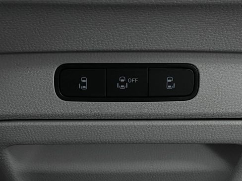 New 2025 Volkswagen ID. Buzz 1st Edition image 7