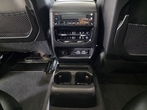 Used 2021 Jeep Grand Cherokee L Limited image 17