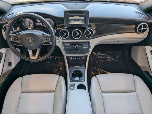 Used 2016 Mercedes-Benz CLA 250 image 17