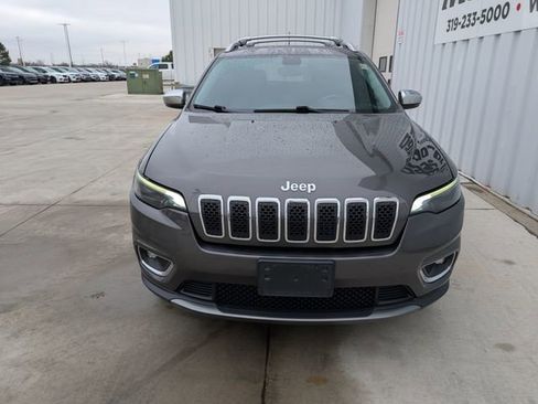 Used 2019 Jeep Cherokee Limited image 23