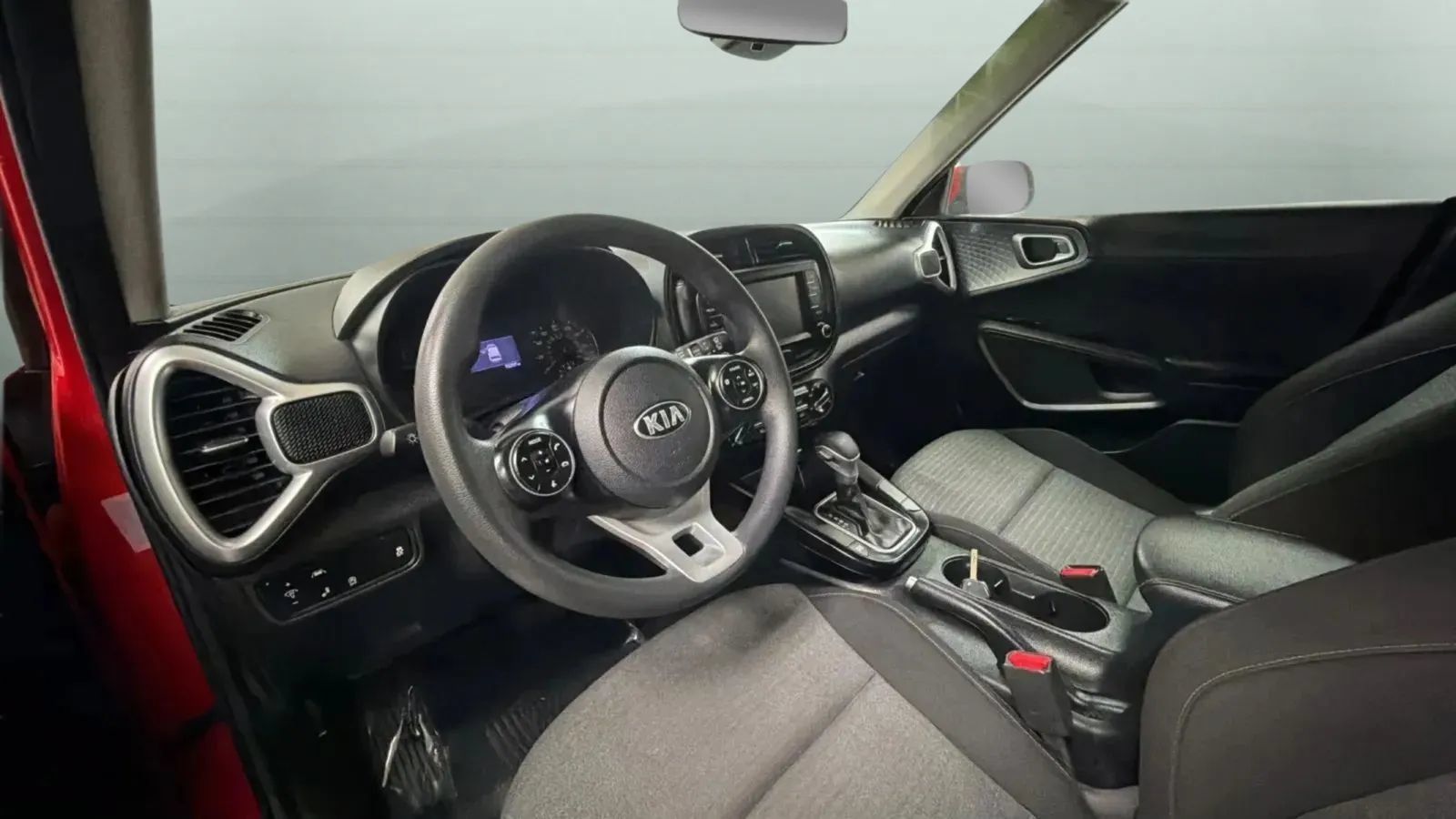 Used 2020 Kia Soul S FWD image 18